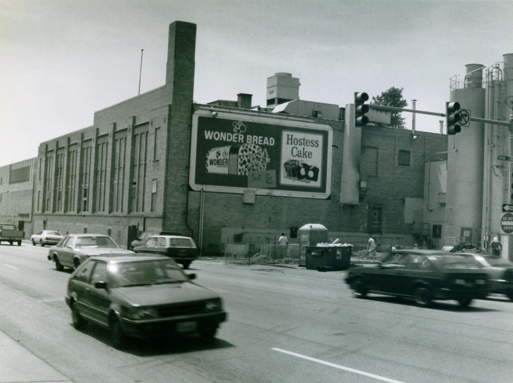 Hostess plant - 1990